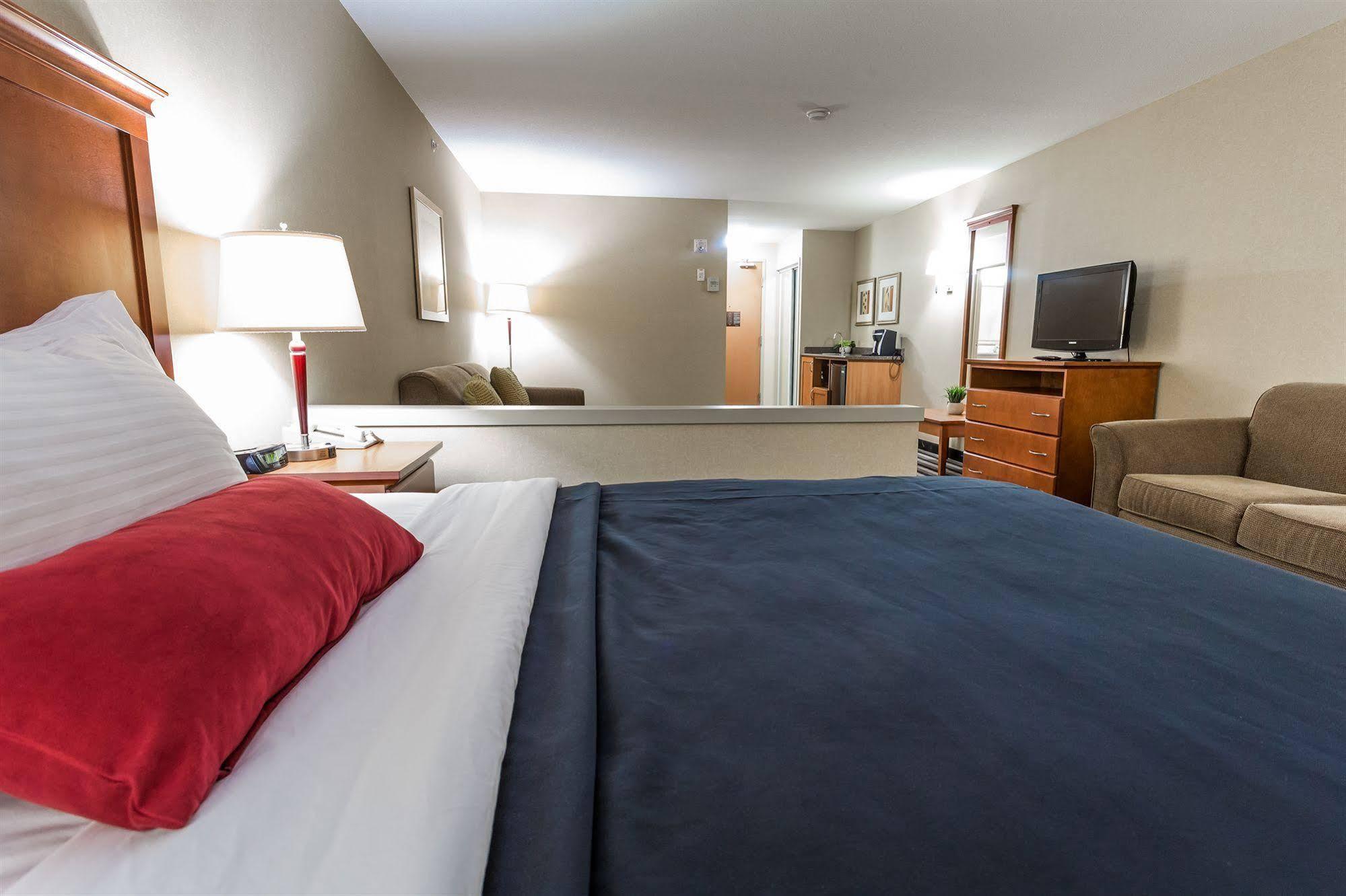 Days Inn & Suites By Wyndham Edmonton Airport Leduc Εξωτερικό φωτογραφία
