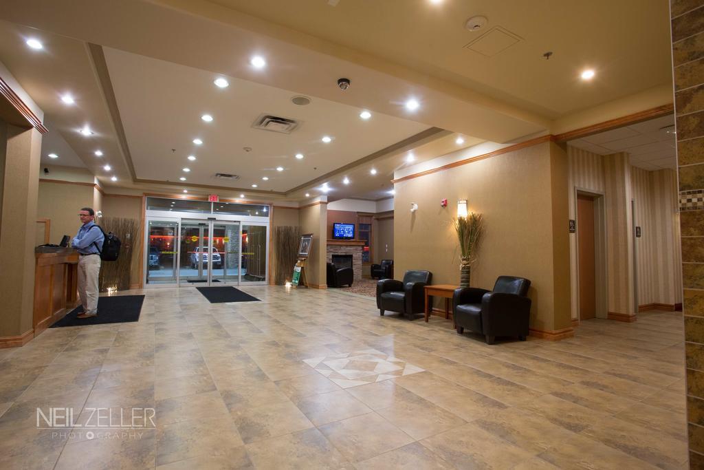 Days Inn & Suites By Wyndham Edmonton Airport Leduc Εξωτερικό φωτογραφία