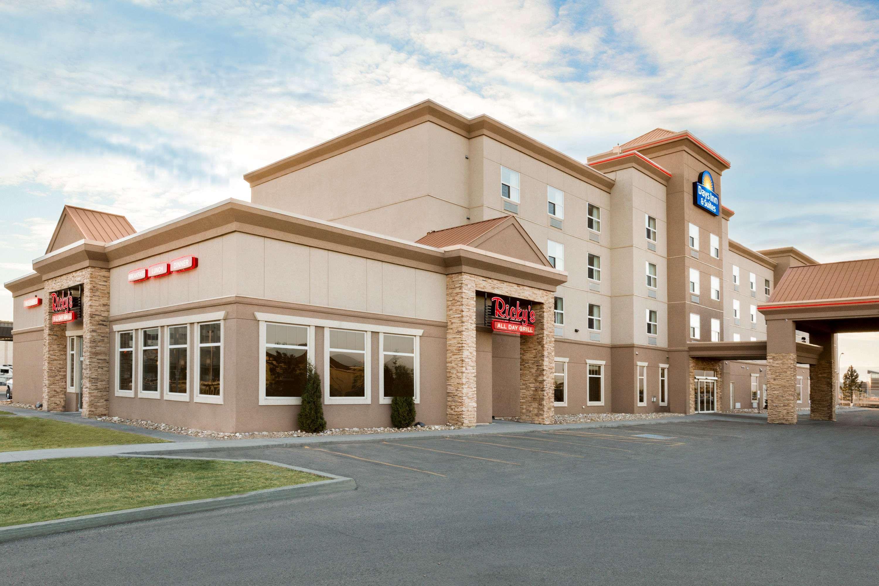 Days Inn & Suites By Wyndham Edmonton Airport Leduc Εξωτερικό φωτογραφία